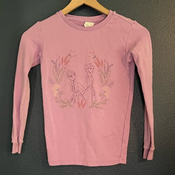 ❄️ Frozen Tee + H&M Flare Pants – Girls’ Size 9/10 ❄️ - Picture 2 of 6